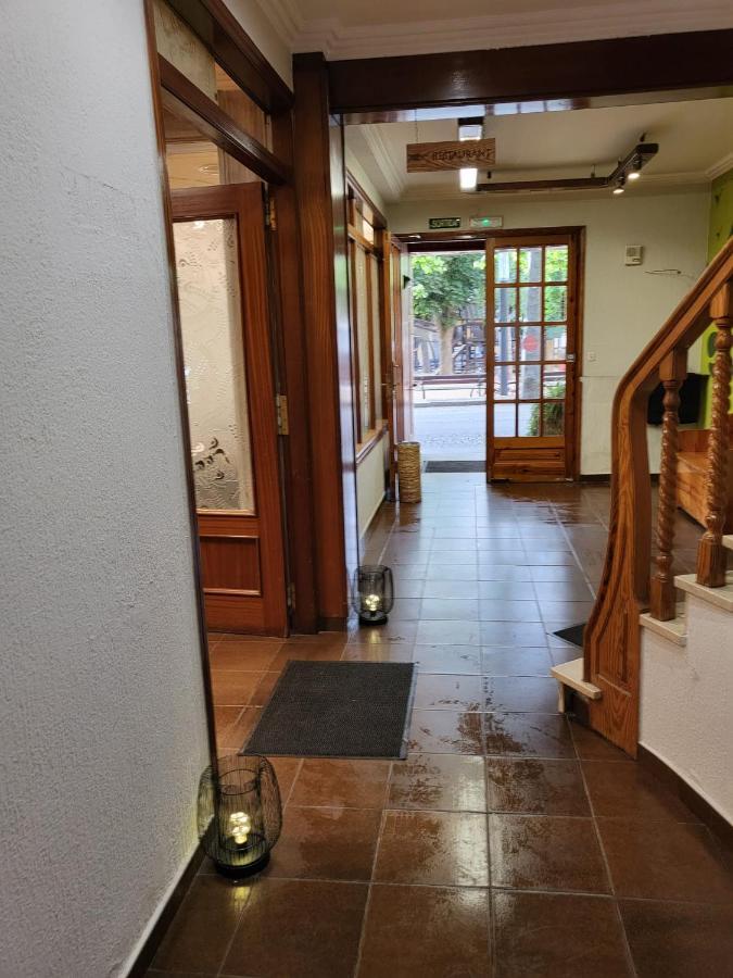 Hostal Torras Sant Hilari Sacalm Ngoại thất bức ảnh
