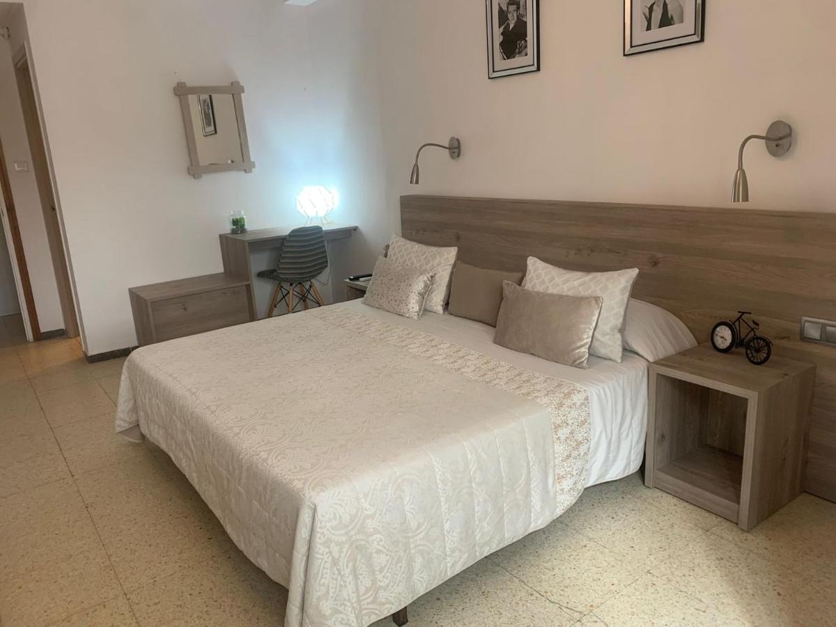 Hostal Torras Sant Hilari Sacalm Ngoại thất bức ảnh